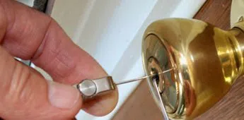 Gold Locksmith Store Staten Island, NY 347-220-8270 - rekeying-locks